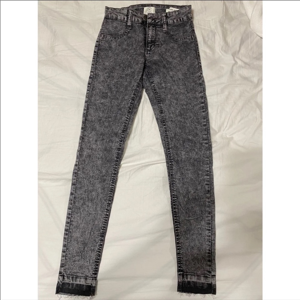black jeggings
